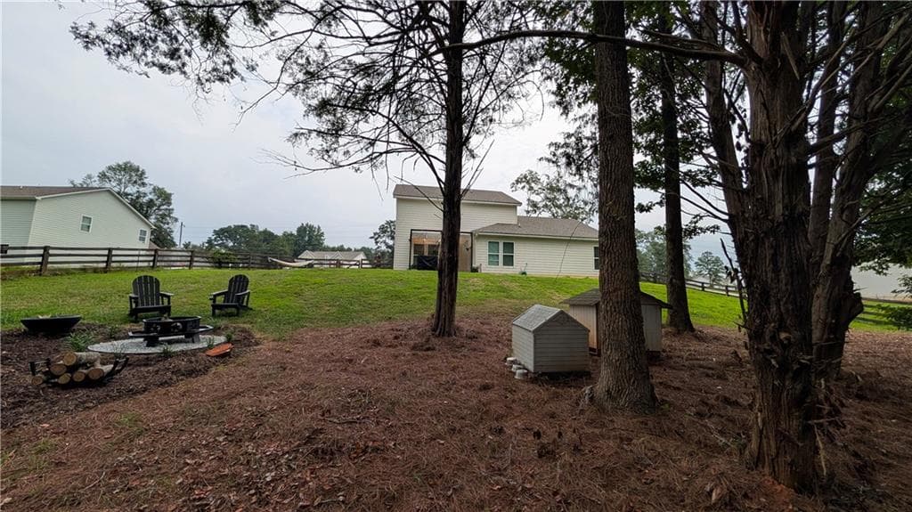 4 bedroom, 3 bathroom, 2,544 sq ft single family residence under contract at 90 Scout Hut Road, Danielsville, GA 30633 — photo 2
