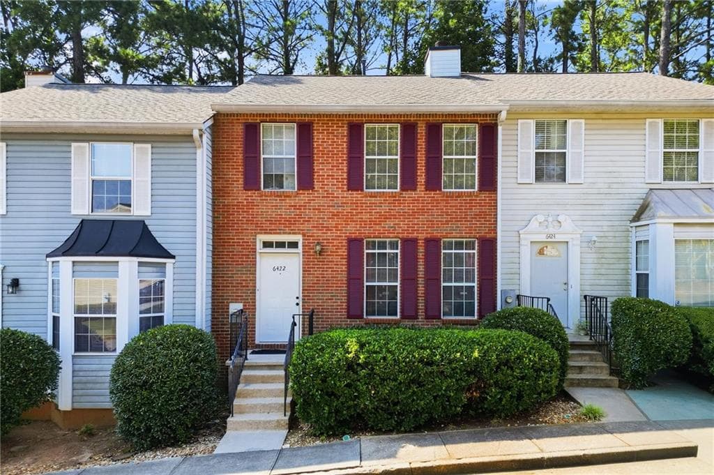 2 bedroom, 3 bathroom, 1,200 sq ft home for sale at 6422 Wedgeview Drive, Tucker, GA