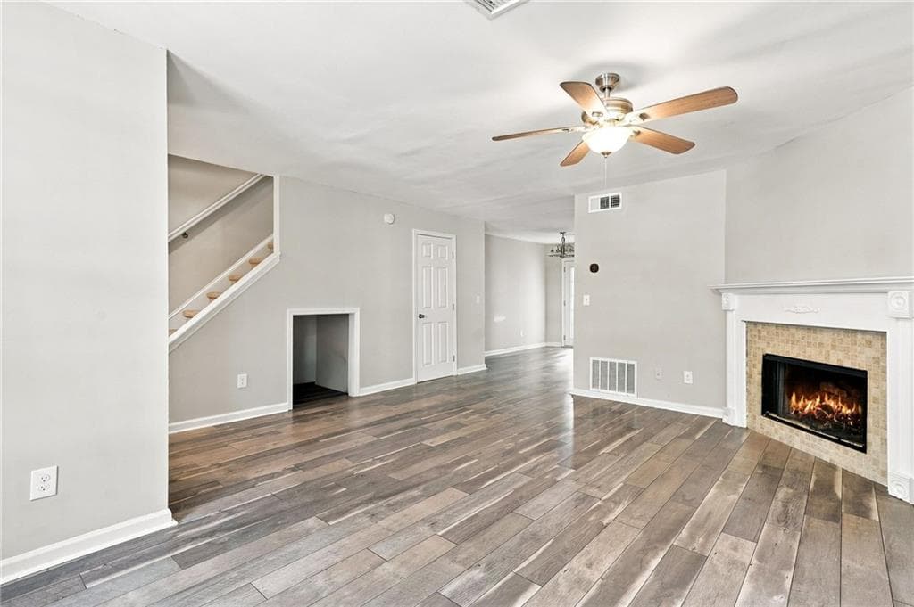 2 bedroom, 3 bathroom, 1,200 sq ft condominium for sale at 6422 Wedgeview Drive, Tucker, GA 30084 — photo 5