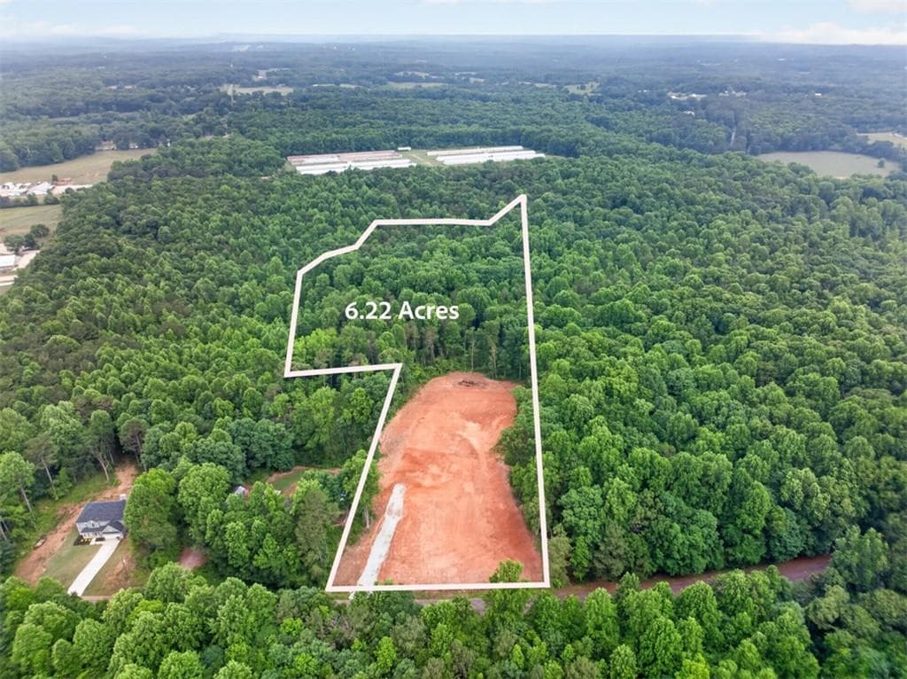 single family residence for sale at 135 Jarrett Lane, Gillsville, GA 30543 — photo 6