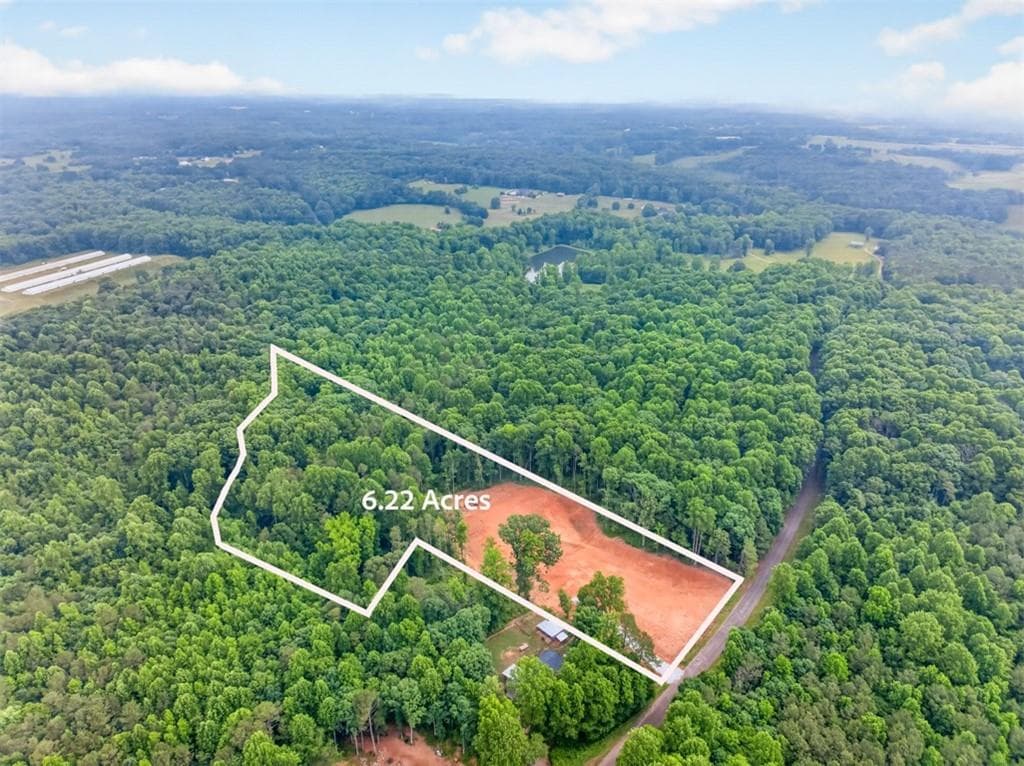 single family residence for sale at 135 Jarrett Lane, Gillsville, GA 30543 — photo 10