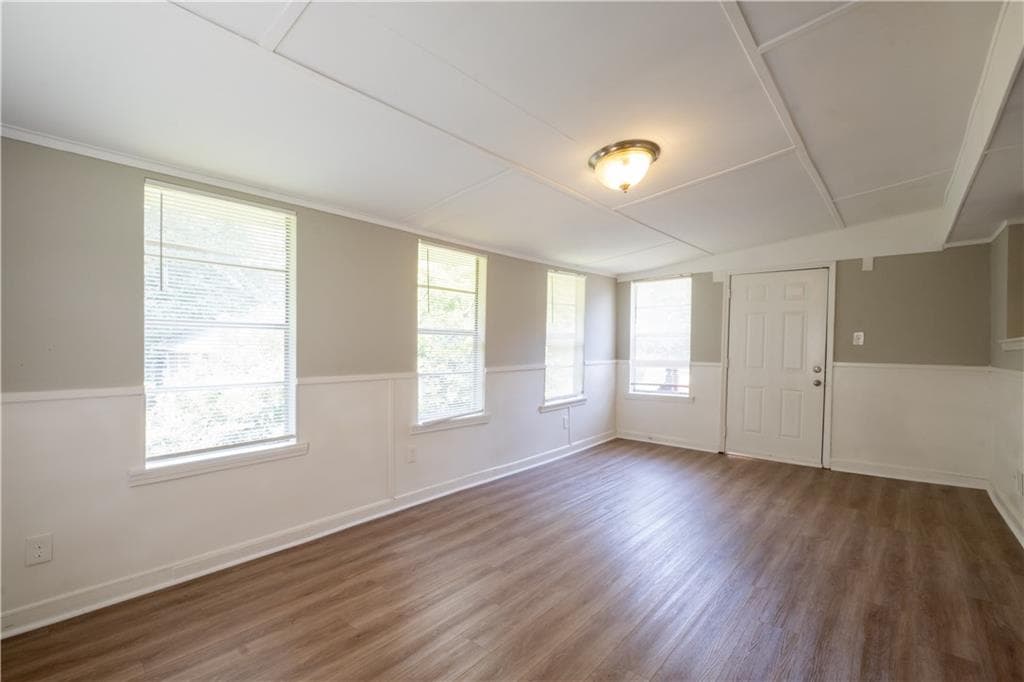 4 bedroom, 2 bathroom, 1,000 sq ft single family residence for sale at 2660 Beacon Drive, Atlanta, GA 30349 — photo 5