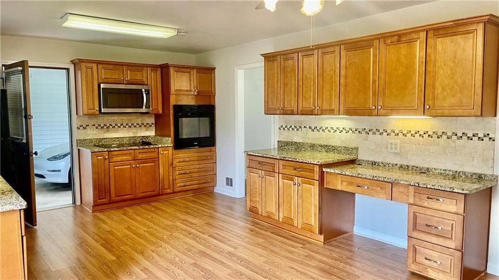 4 bedroom, 4 bathroom, 1,767 sq ft single family residence for rent at 886 Killian Hill Road, Lilburn, GA 30047 for $2,300 a month — photo 3