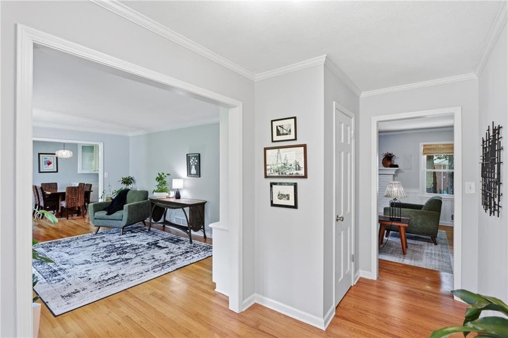 4 bedroom, 3 bathroom, 2,166 sq ft single family residence for sale at 499 Banks Street, Marietta, GA 30064 — photo 4