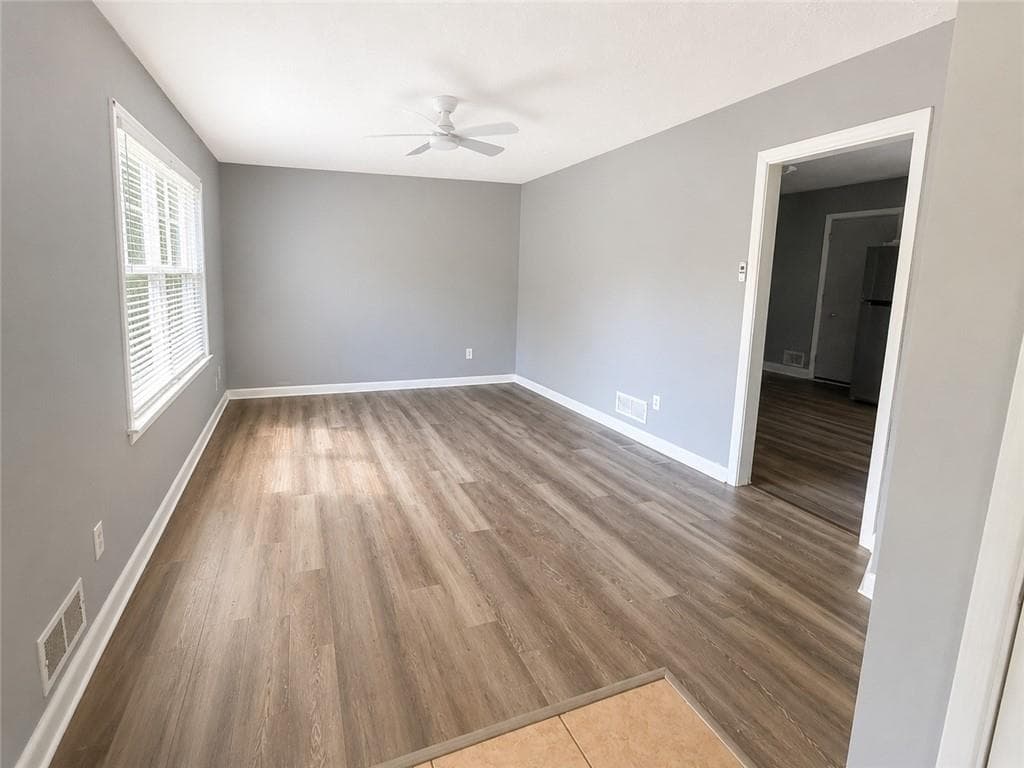 4 bedroom, 2 bathroom, 1,104 sq ft single family residence for sale at 1683 Spoonbill Road, Jonesboro, GA 30238 — photo 4