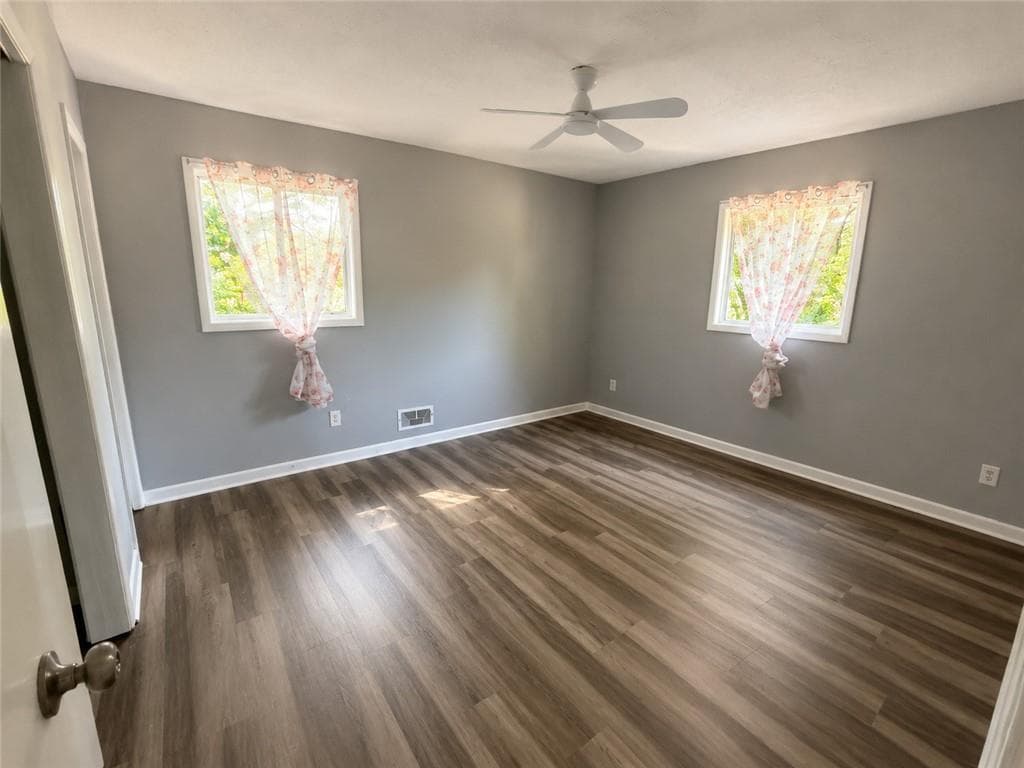 4 bedroom, 2 bathroom, 1,104 sq ft single family residence for sale at 1683 Spoonbill Road, Jonesboro, GA 30238 — photo 6