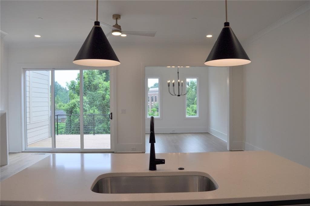 3 bedroom, 5 bathroom, 2,660 sq ft townhouse for sale at 245 White Street, Marietta, GA 30060 — photo 9