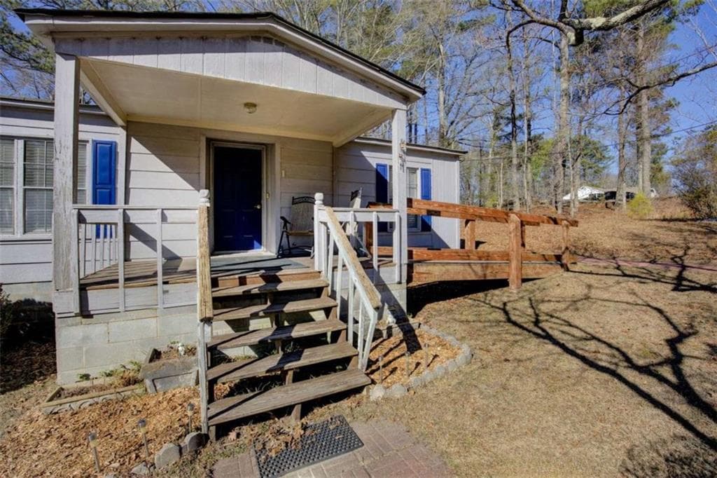 3 bedroom, 2 bathroom single family residence for sale at 3825 N Goddard Road, Lithonia, GA 30038 — photo 9