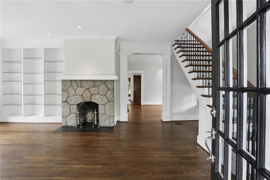 4 bedroom, 3 bathroom, 2,920 sq ft single family residence for sale at 1079 Monroe Drive, Atlanta, GA 30306 — photo 7