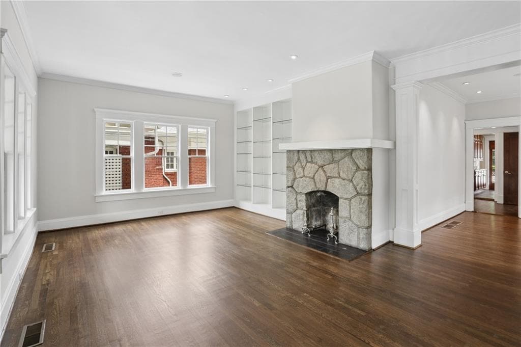 4 bedroom, 3 bathroom, 2,920 sq ft single family residence for sale at 1079 Monroe Drive, Atlanta, GA 30306 — photo 8