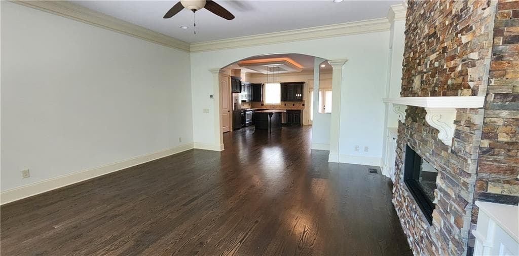 4 bedroom, 4 bathroom, 2,791 sq ft townhouse under contract at 492 Pearl Cove Court, Sandy Springs, GA 30350 — photo 9