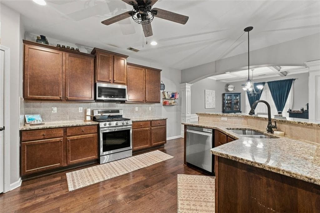 4 bedroom, 4 bathroom, 3,527 sq ft single family residence for sale at 4240 Henry Road, Snellville, GA 30039 — photo 10