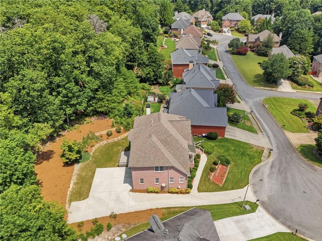 5 bedroom, 6 bathroom, 4,270 sq ft single family residence for sale at 1103 Promontory Drive, Marietta, GA 30062 — photo 3