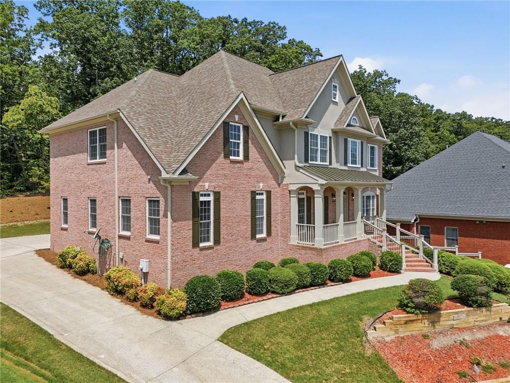 5 bedroom, 6 bathroom, 4,270 sq ft single family residence for sale at 1103 Promontory Drive, Marietta, GA 30062 — photo 5