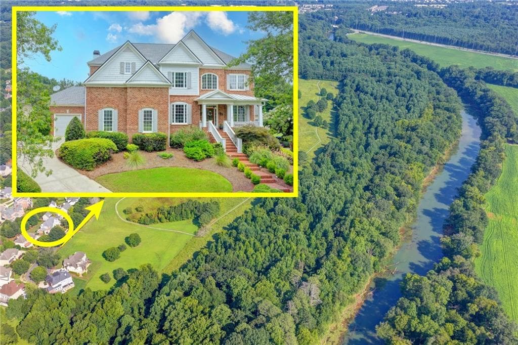 6 bedroom, 6 bathroom, 6,264 sq ft single family residence for sale at 4825 Meadow Park Lane, Suwanee, GA 30024 — photo 2