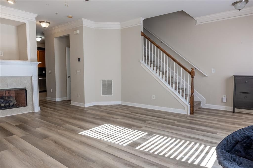2 bedroom, 3 bathroom, 1,435 sq ft townhouse for rent at 1232 Harris Commons Place 1232, Roswell, GA 30076 for $2,100 a month — photo 2