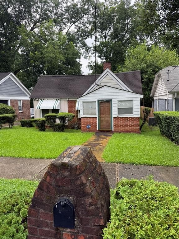 3 bedroom, 1 bathroom, 1,168 sq ft single family residence under contract at 1115 Hawthorne Street, Atlanta, GA 30307 — photo 2