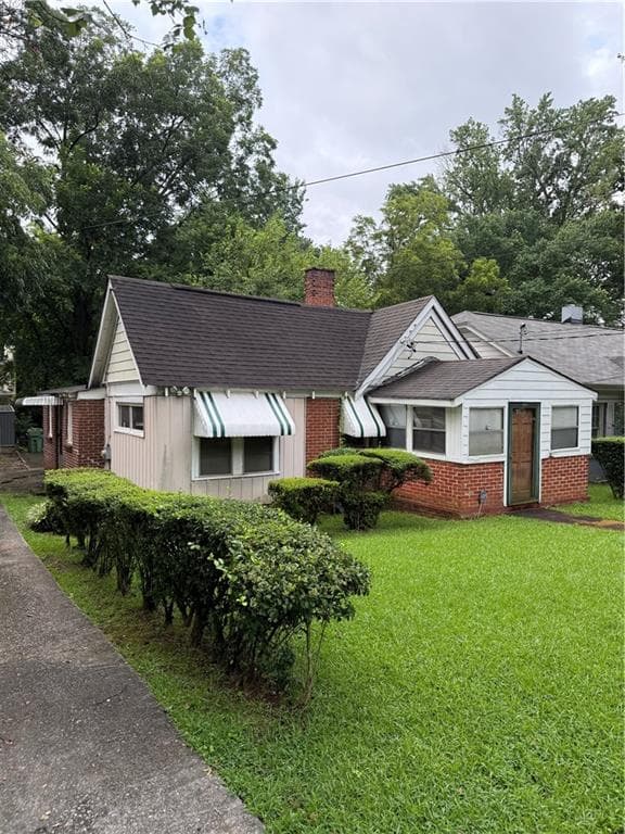 3 bedroom, 1 bathroom, 1,168 sq ft single family residence under contract at 1115 Hawthorne Street, Atlanta, GA 30307 — photo 3