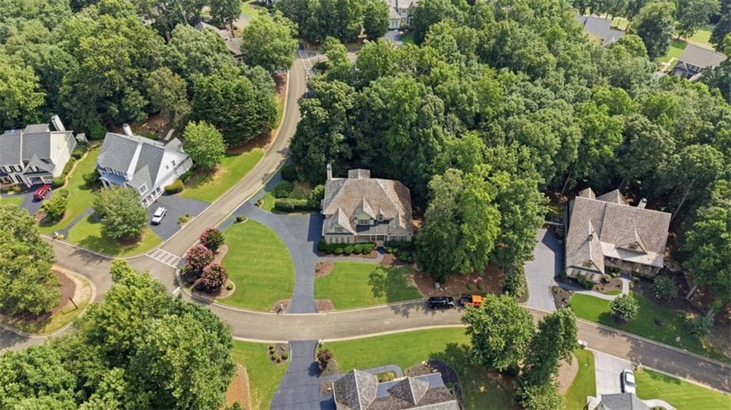 7 bedroom, 5 bathroom, 6,455 sq ft single family residence under contract at 184 Scarlet Oak Lane, Dawsonville, GA 30534 — photo 7