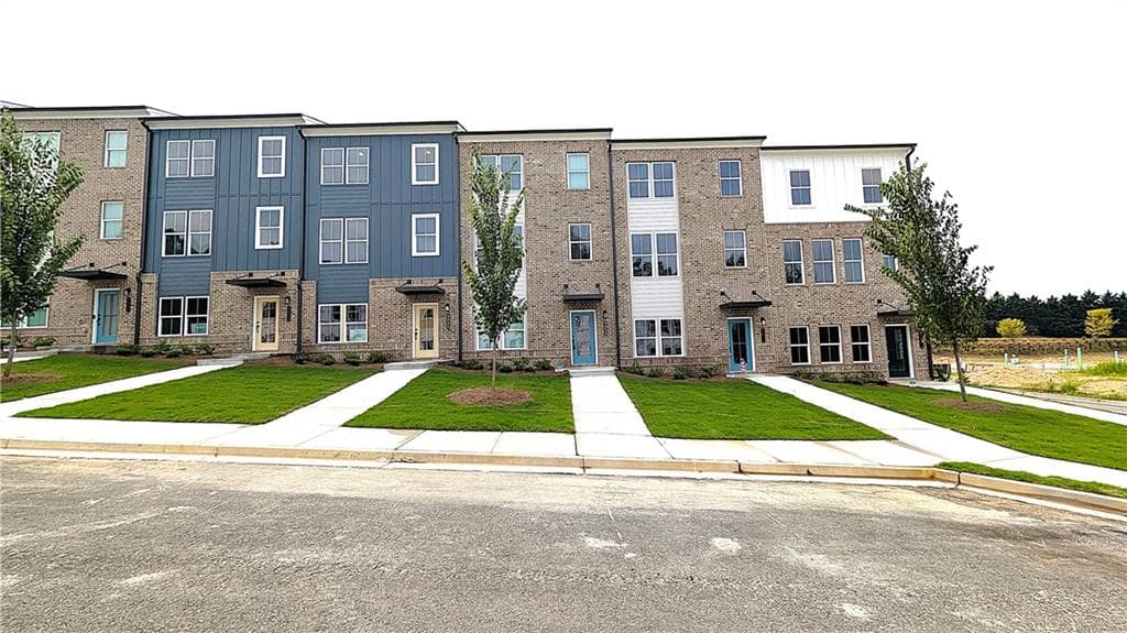 3 bedroom, 4 bathroom, 2,006 sq ft townhouse for rent at 3053 Beacon Bend Crossing, Lawrenceville, GA 30043 for $2,300 a month — photo 1 of 40