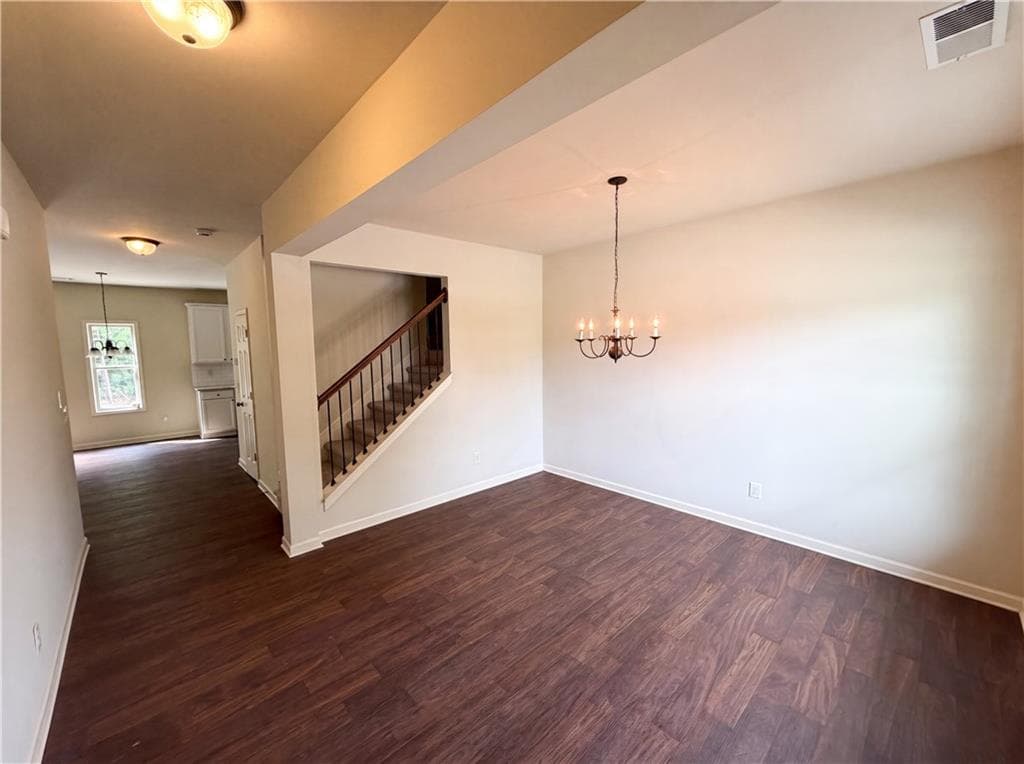 4 bedroom, 3 bathroom, 1,980 sq ft single family residence under contract at 1036 Glenwyck Drive, Braselton, GA 30517 — photo 8