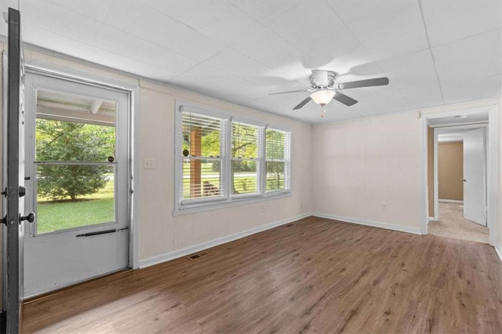 3 bedroom, 2 bathroom, 1,081 sq ft single family residence under contract at 1229 Georgia Avenue, Bremen, GA 30110 — photo 6