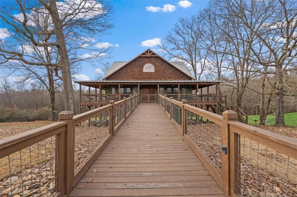 4 bedroom, 4 bathroom, 2,320 sq ft single family residence for sale at 976 Salem Church Road, Carrollton, GA 30117 — photo 3