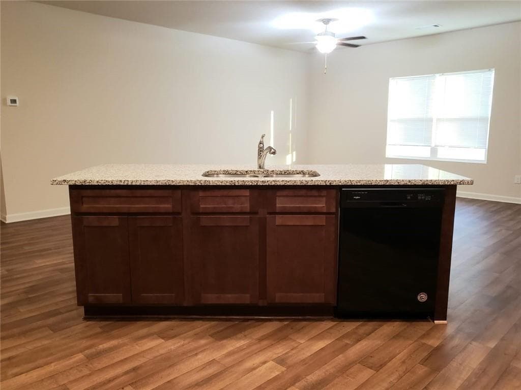 3 bedroom, 2 bathroom, 1,615 sq ft single family residence for rent at 939 Independence Avenue, Pendergrass, GA 30567 for $1,770 a month — photo 4