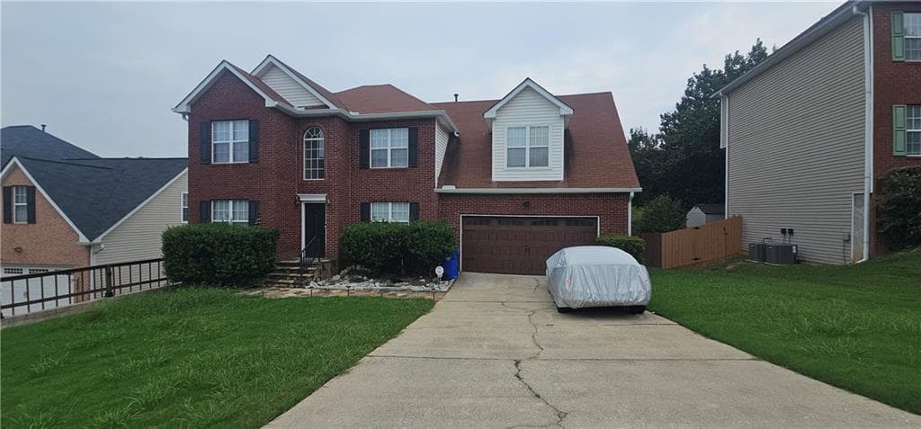 3 bedroom, 3 bathroom, 2,299 sq ft single family residence for sale at 5690 Mill View Way, Lithonia, GA 30038 — photo 4
