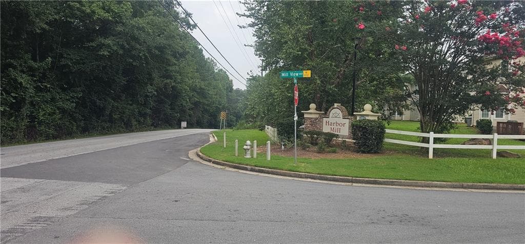 3 bedroom, 3 bathroom, 2,299 sq ft single family residence for sale at 5690 Mill View Way, Lithonia, GA 30038 — photo 6