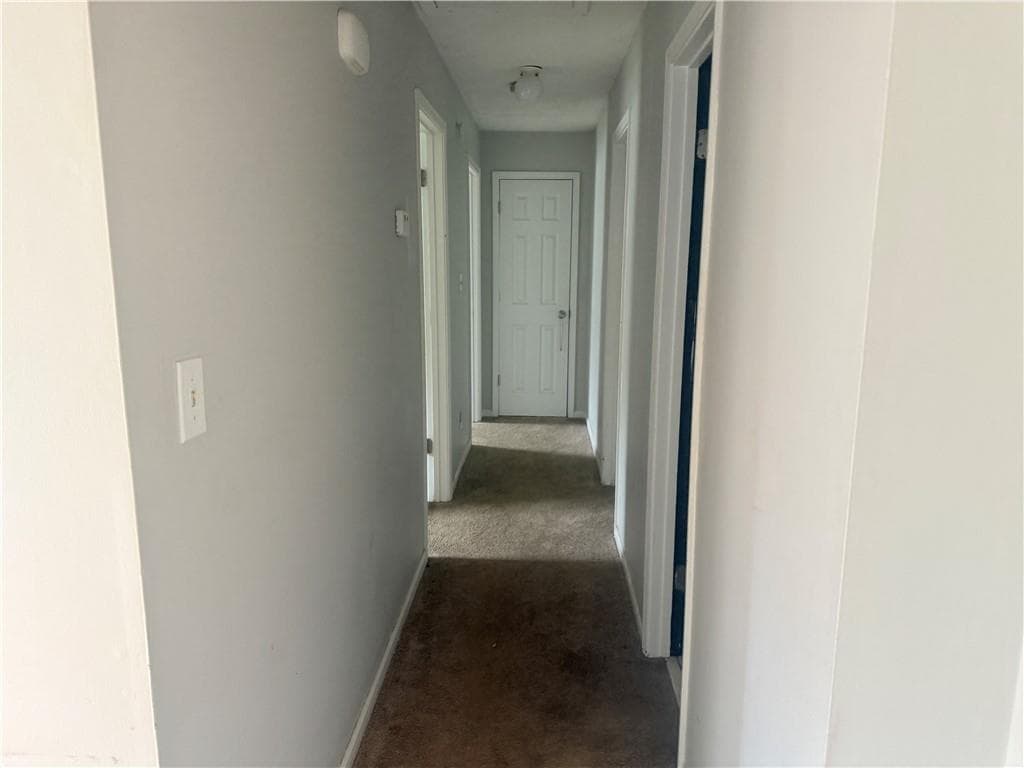 3 bedroom, 2 bathroom, 2,168 sq ft single family residence under contract at 976 Bernice Court, Lawrenceville, GA 30045 — photo 9