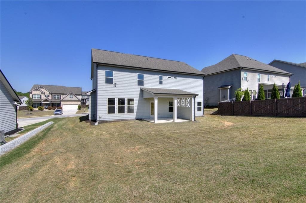 4 bedroom, 3 bathroom, 3,204 sq ft single family residence for rent at 7107 Branch Creek Cove, Flowery Branch, GA 30542 for $3,200 a month — photo 3
