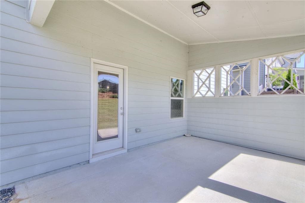 4 bedroom, 3 bathroom, 3,204 sq ft single family residence for rent at 7107 Branch Creek Cove, Flowery Branch, GA 30542 for $3,200 a month — photo 6