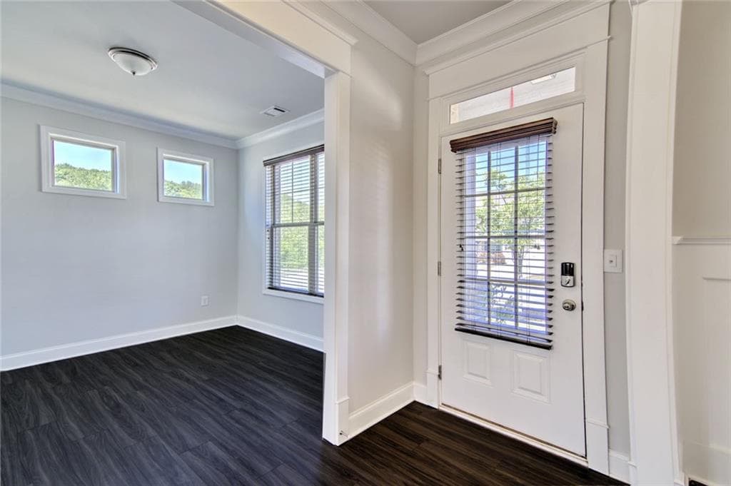 4 bedroom, 3 bathroom, 3,204 sq ft single family residence for rent at 7107 Branch Creek Cove, Flowery Branch, GA 30542 for $3,200 a month — photo 10