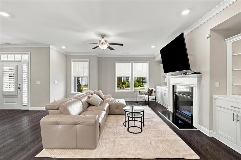 4 bedroom, 4 bathroom, 2,540 sq ft single family residence under contract at 618 Finley Street, Suwanee, GA 30024 — photo 7