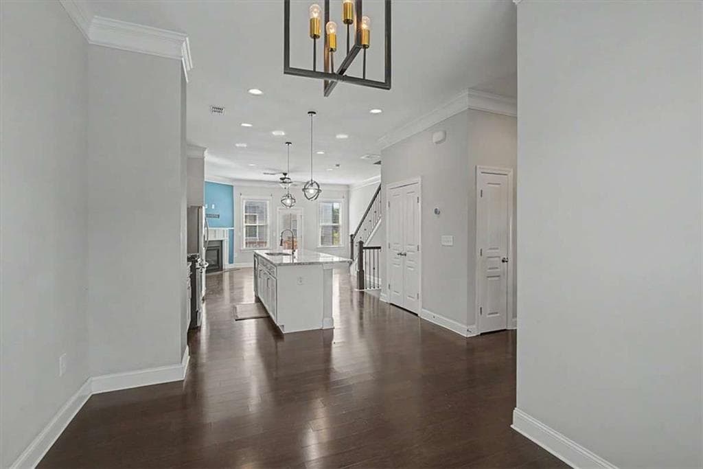 4 bedroom, 4 bathroom, 2,009 sq ft townhouse for sale at 4469 Dunblane Avenue, Sugar Hill, GA 30518 — photo 7