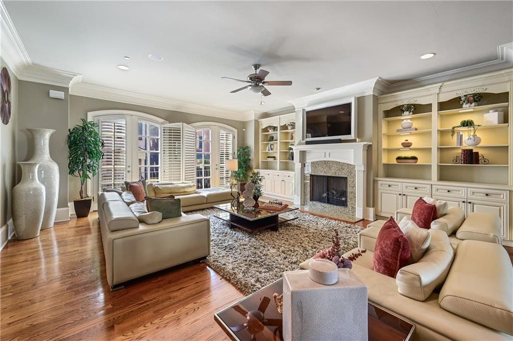 4 bedroom, 5 bathroom, 2,614 sq ft townhouse for sale at 3475 Roxboro Road 10, Atlanta, GA 30326 — photo 6