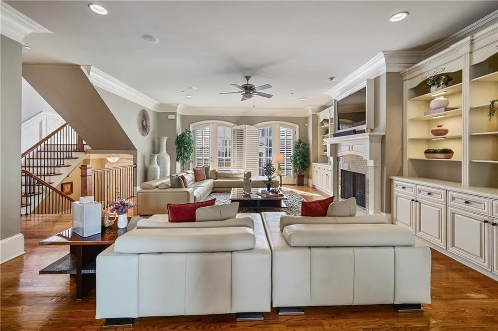 4 bedroom, 5 bathroom, 2,614 sq ft townhouse for sale at 3475 Roxboro Road 10, Atlanta, GA 30326 — photo 9
