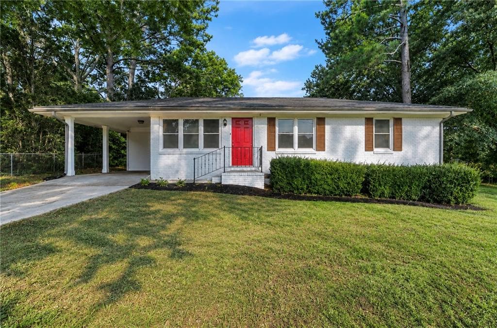 3 bedroom, 1 bathroom, 1,025 sq ft single family residence under contract at 161 Carver Road, Mcdonough, GA 30253