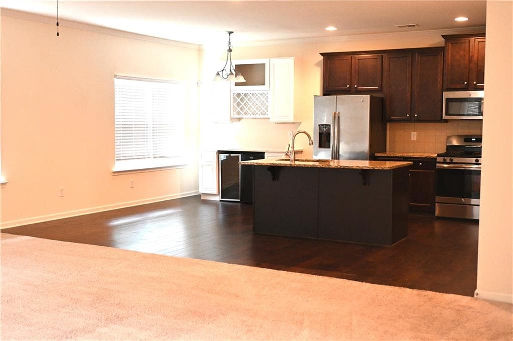 4 bedroom, 3 bathroom single family residence for rent at 6186 Baltusrol Trace, Fairburn, GA 30213 for $2,649 a month — photo 2