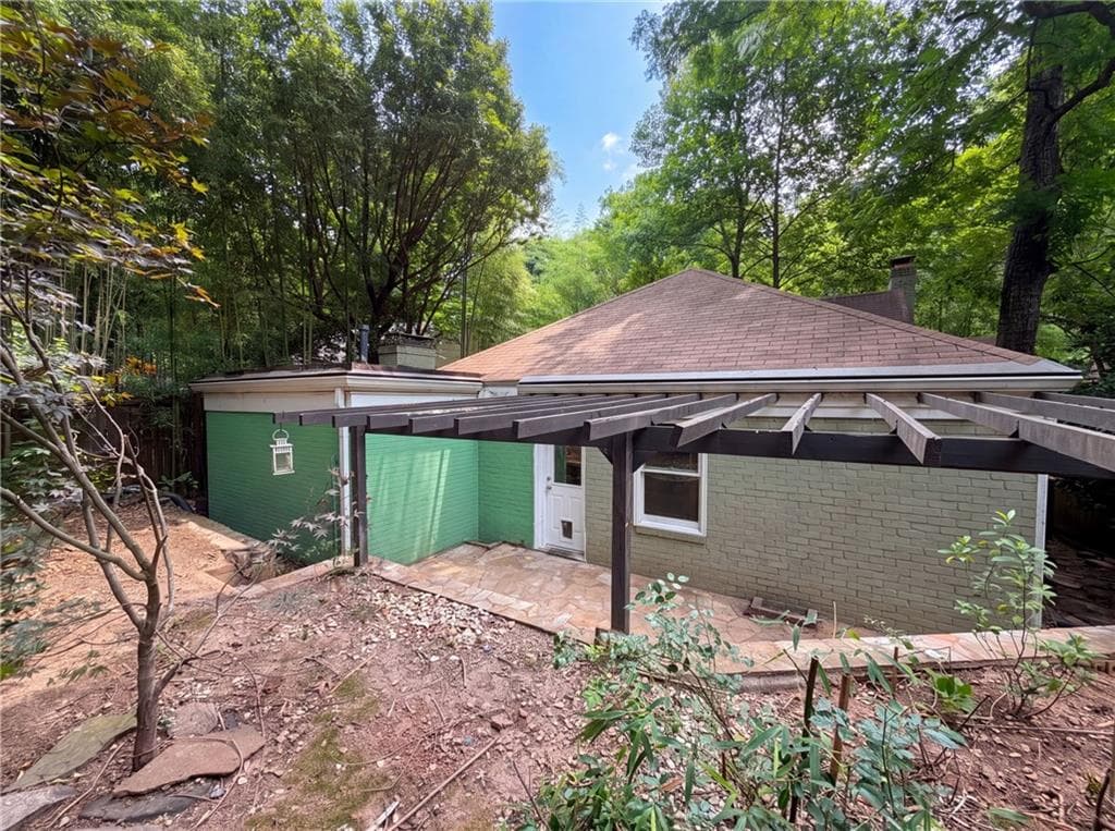 2 bedroom, 1 bathroom, 1,840 sq ft single family residence for sale at 512 Harold Avenue, Atlanta, GA 30307 — photo 5