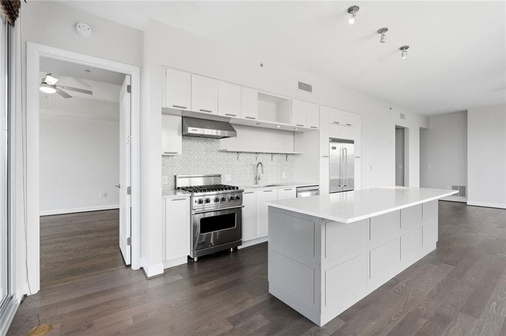 3 bedroom, 3 bathroom, 1,709 sq ft condominium for sale at 1820 Peachtree Street 1114, Atlanta, GA 30309 — photo 9