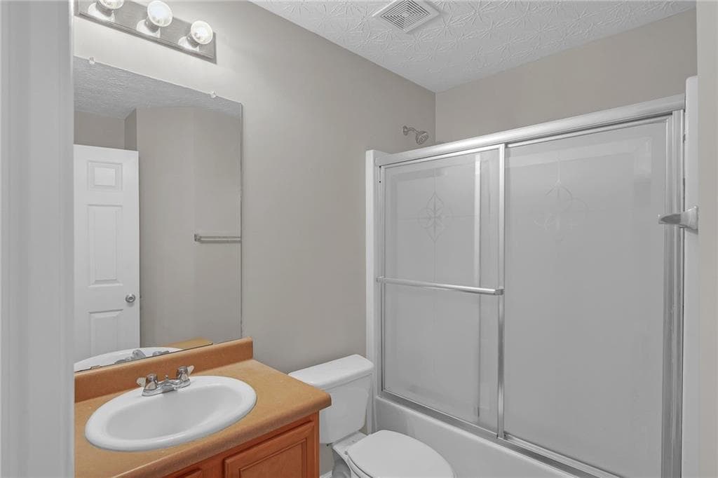 5 bedroom, 3 bathroom, 2,598 sq ft single family residence for sale at 30 EMERSON Trail, Covington, GA 30016 — photo 5