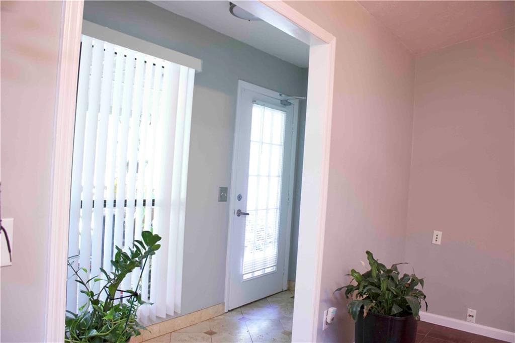 4 bedroom, 2 bathroom, 1,882 sq ft single family residence for sale at 5744 Everglades Lane, Norcross, GA 30071 — photo 3