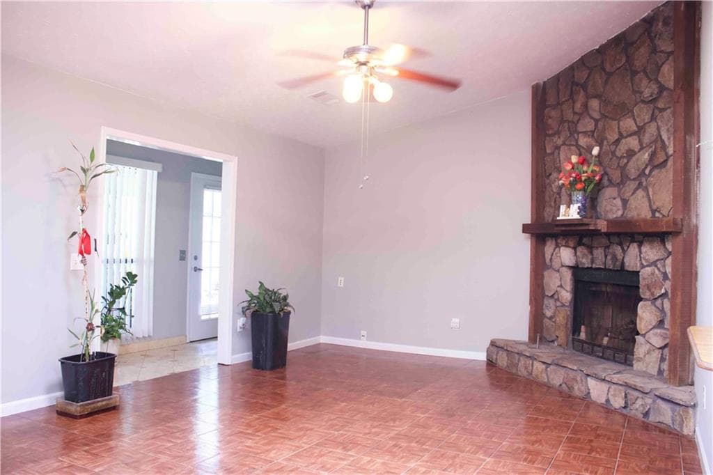 4 bedroom, 2 bathroom, 1,882 sq ft single family residence for sale at 5744 Everglades Lane, Norcross, GA 30071 — photo 4