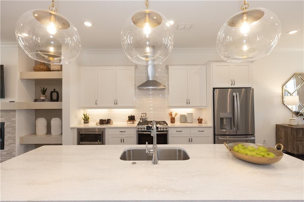 3 bedroom, 2 bathroom, 2,350 sq ft condominium for sale at 5067 Shirley Oaks Drive 307, Peachtree Corners, GA 30092 — photo 8