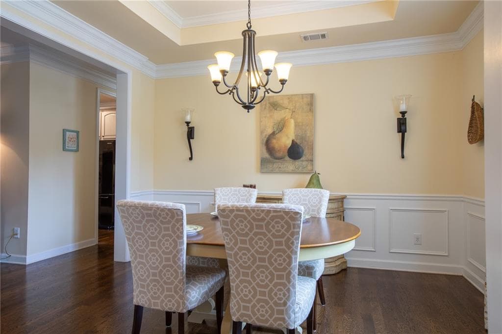 4 bedroom, 3 bathroom, 3,726 sq ft single family residence for sale at 3228 Black Gum Lane, Gainesville, GA 30504 — photo 4