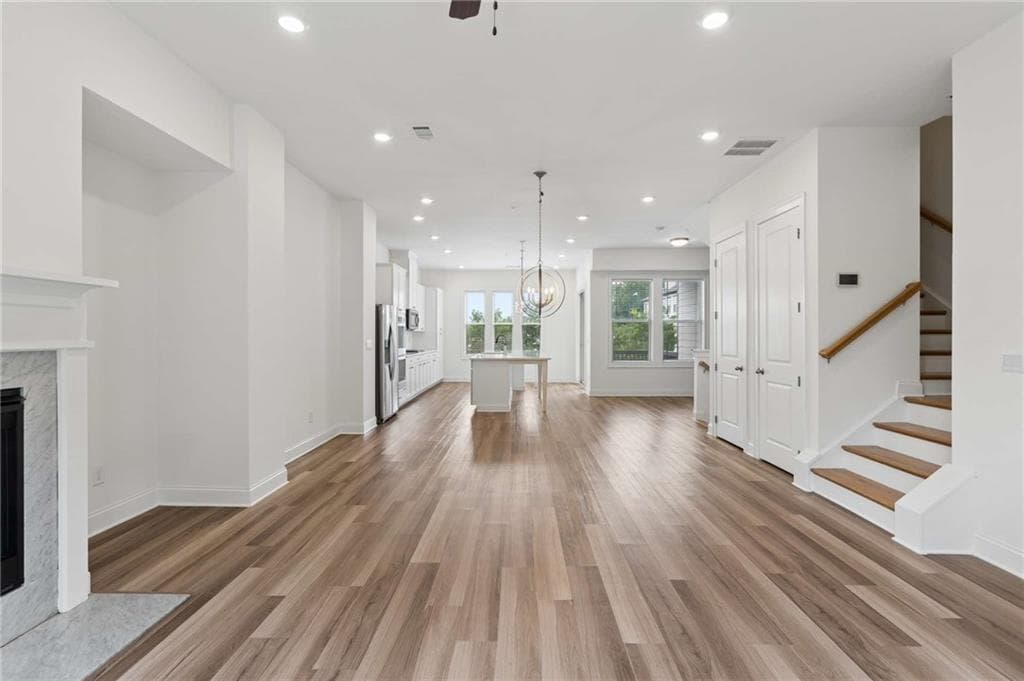 4 bedroom, 4 bathroom, 2,530 sq ft townhouse for sale at 4812 Highside Way, Smyrna, GA 30082 — photo 7