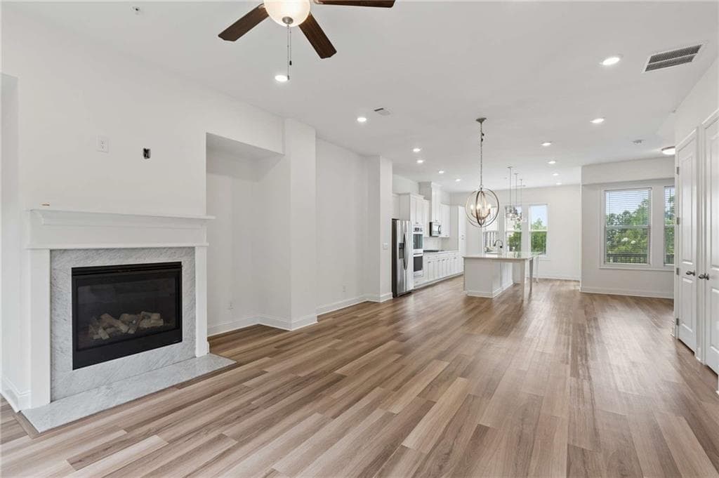 4 bedroom, 4 bathroom, 2,530 sq ft townhouse for sale at 4812 Highside Way, Smyrna, GA 30082 — photo 9