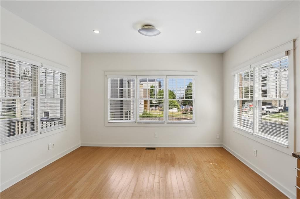 2 bedroom, 2 bathroom, 1,300 sq ft triplex for rent at 292 Fortune Street C, Atlanta, GA 30312 for $2,750 a month — photo 5